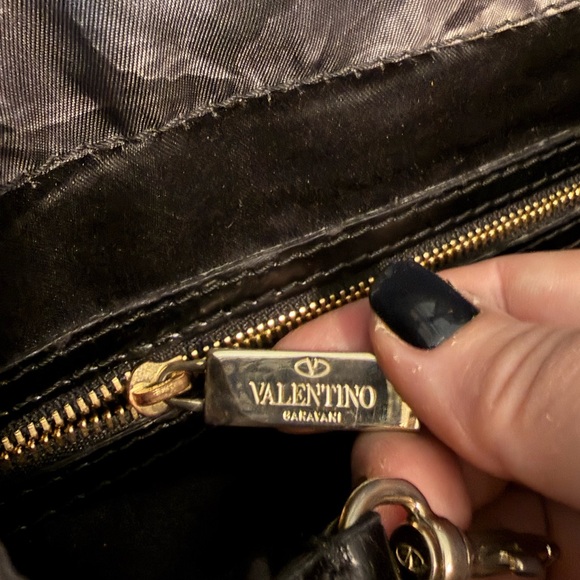 Vintage Valentino Garavani Gray Floral Shoulder Bag - Picture 9 of 11